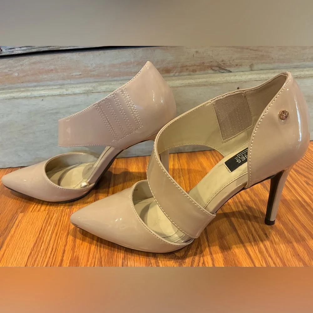 Jones New York Signature Colette Beige Patent Leather Stiletto Heels Women Sz 7M